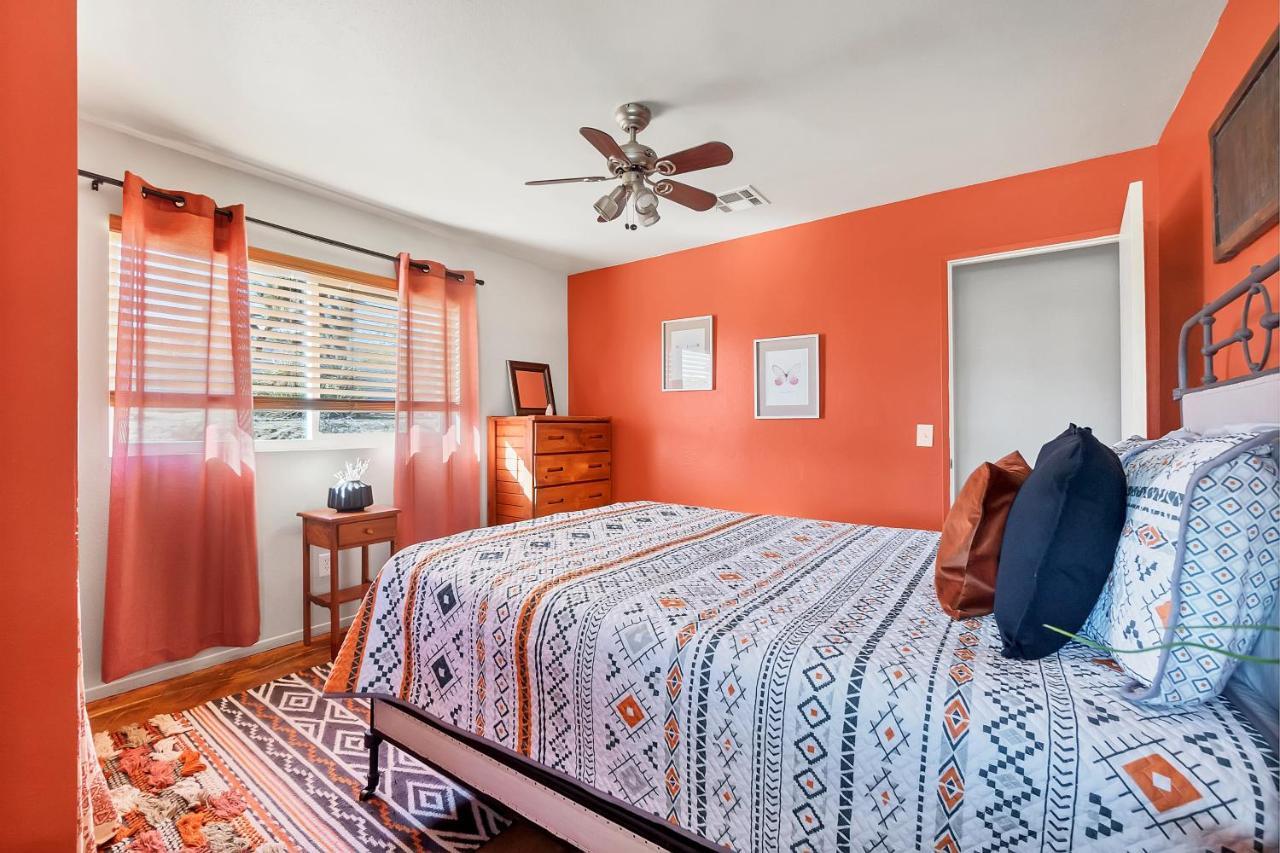 Cozy Desert Retreat With Amazing Views Only 4 Miles To Jtnp Джошуа-Три Экстерьер фото